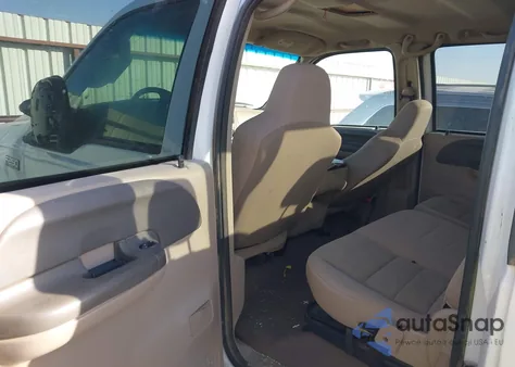 2004 Ford F-250 Lariat/Xl/Xlt z USA, uszkodzony, nr VIN 1FTNW21P64EC75585